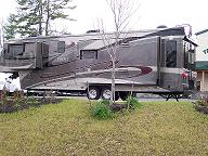 Camper & RV Trailers